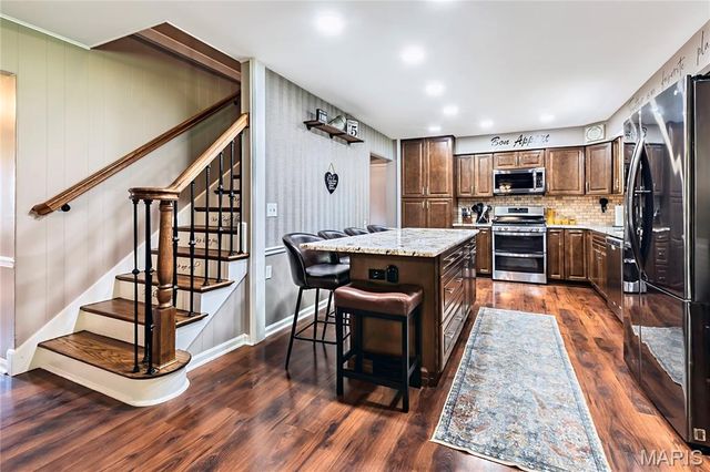 9047 Lowill Lane, Crestwood, MO 63126