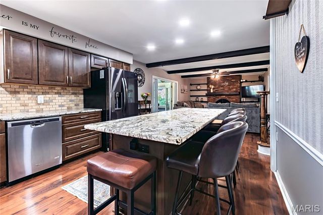 9047 Lowill Lane, Crestwood, MO 63126