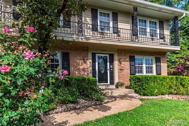 9047 Lowill Lane, Crestwood, MO 63126