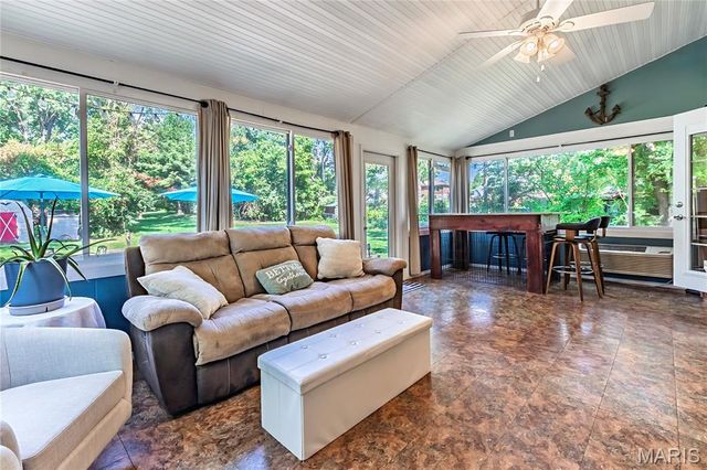 9047 Lowill Lane, Crestwood, MO 63126