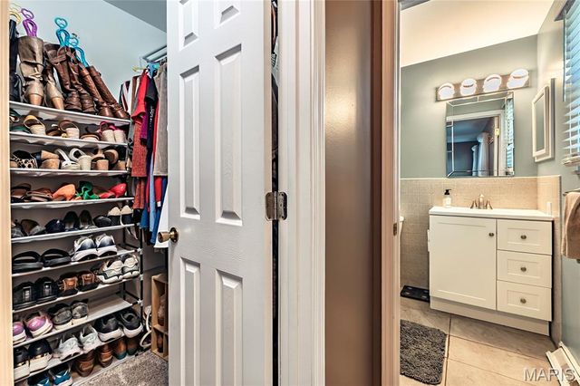 9047 Lowill Lane, Crestwood, MO 63126