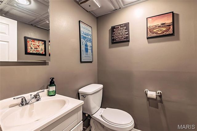 9047 Lowill Lane, Crestwood, MO 63126