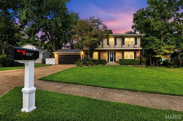 9047 Lowill Lane, Crestwood, MO 63126