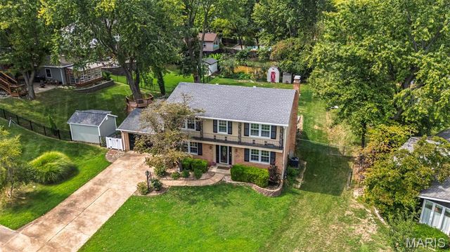9047 Lowill Lane, Crestwood, MO 63126