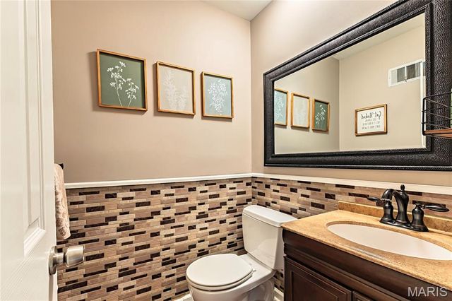 9047 Lowill Lane, Crestwood, MO 63126