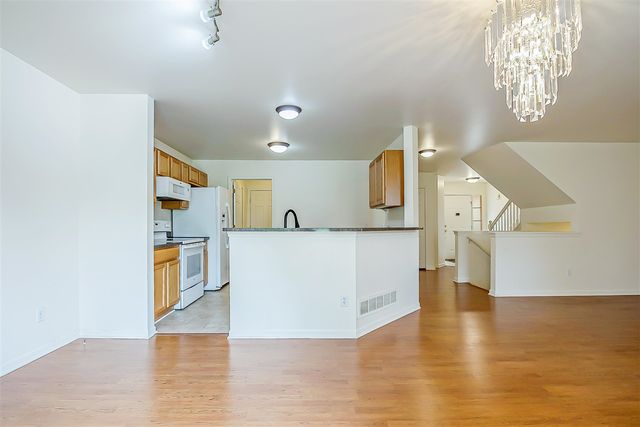 2677 Brooklyn Drive, Ypsilanti, MI 48198