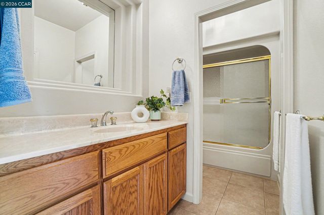 5666 Oakmont Ct, Discovery Bay, CA 94505