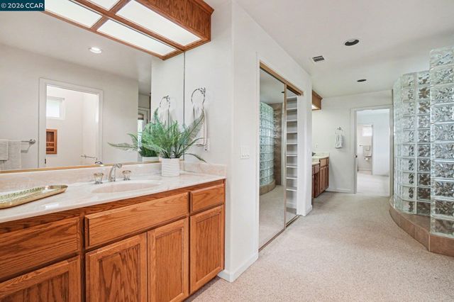 5666 Oakmont Ct, Discovery Bay, CA 94505