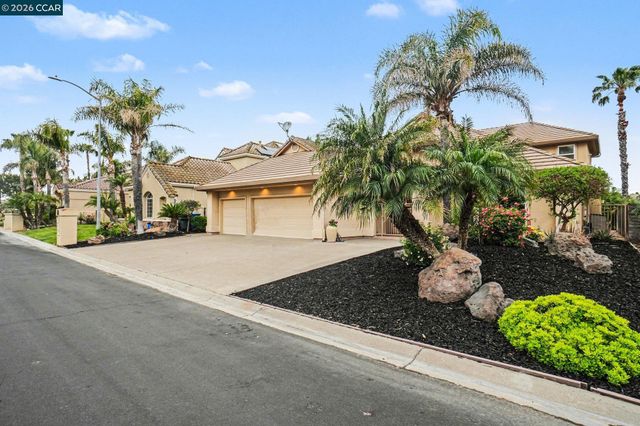 5666 Oakmont Ct, Discovery Bay, CA 94505