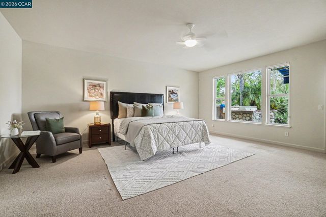 5666 Oakmont Ct, Discovery Bay, CA 94505