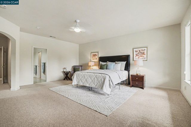 5666 Oakmont Ct, Discovery Bay, CA 94505