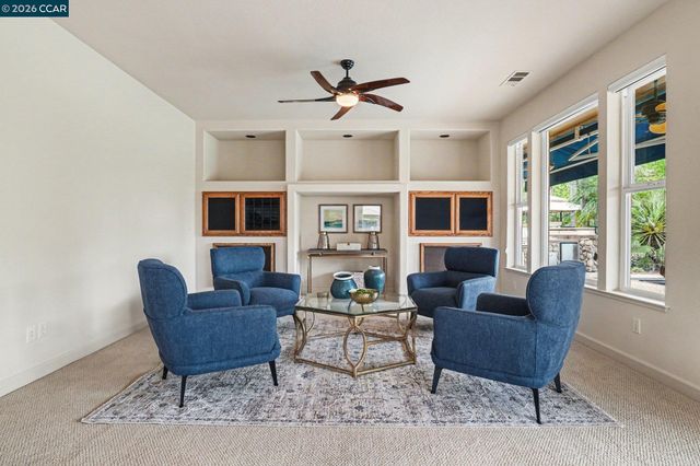 5666 Oakmont Ct, Discovery Bay, CA 94505