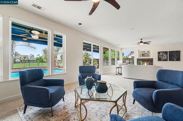 5666 Oakmont Ct, Discovery Bay, CA 94505