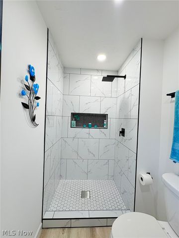 32610 Greenwood Drive, Avon Lake, OH 44012