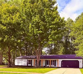 32610 Greenwood Drive, Avon Lake, OH 44012