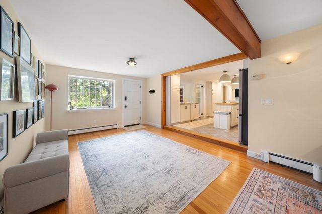 14 Thoreau Rd, Acton, MA 01720