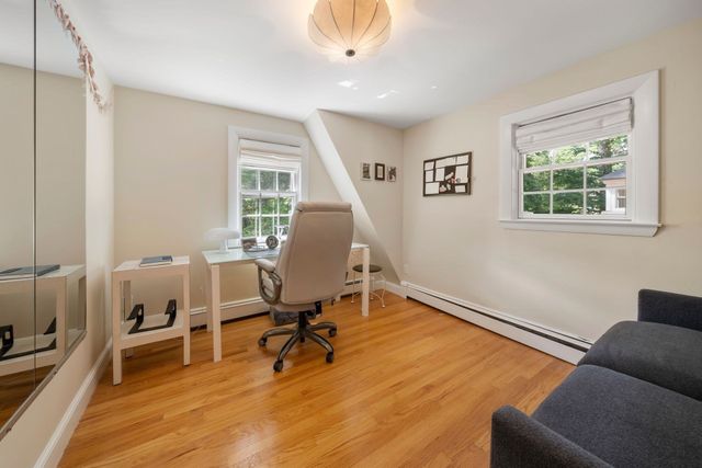 14 Thoreau Rd, Acton, MA 01720