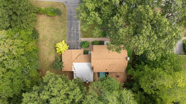 14 Thoreau Rd, Acton, MA 01720