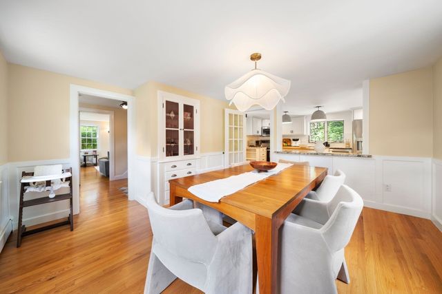 14 Thoreau Rd, Acton, MA 01720