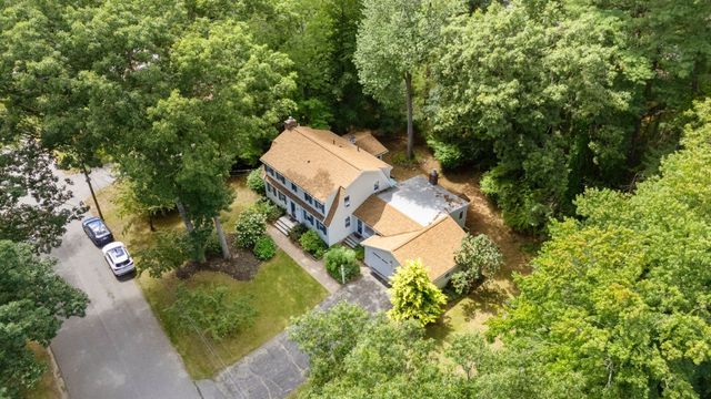 14 Thoreau Rd, Acton, MA 01720