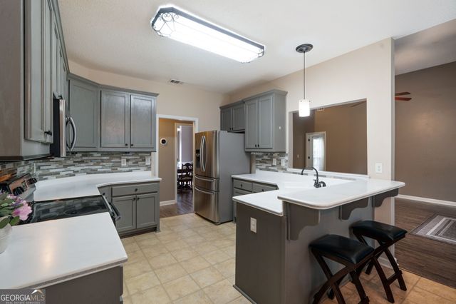1134 River Green Court, Mcdonough, GA 30252