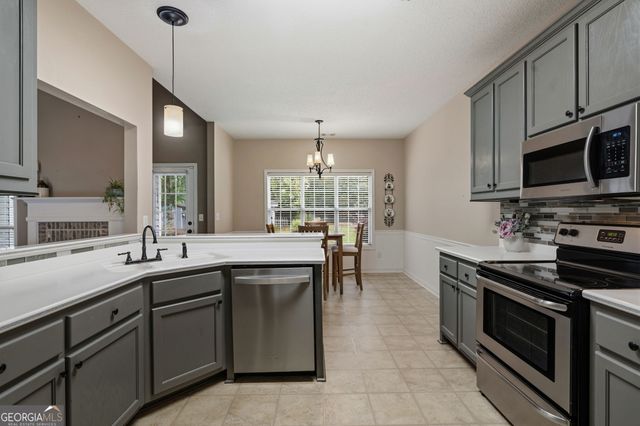 1134 River Green Court, Mcdonough, GA 30252