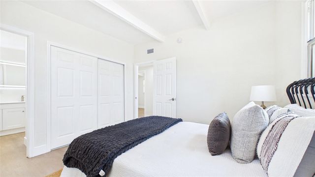 4103 W PEARL AVENUE, Tampa, FL 33611