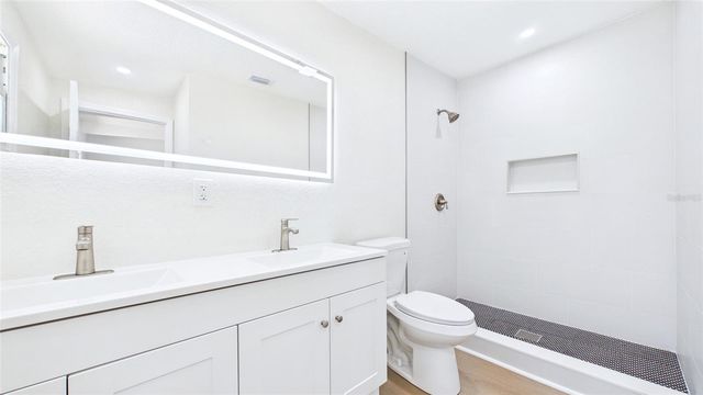 4103 W PEARL AVENUE, Tampa, FL 33611