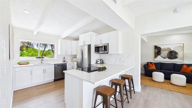 4103 W PEARL AVENUE, Tampa, FL 33611