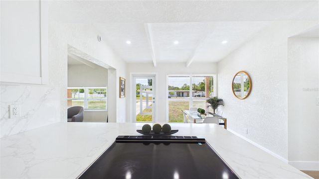 4103 W PEARL AVENUE, Tampa, FL 33611