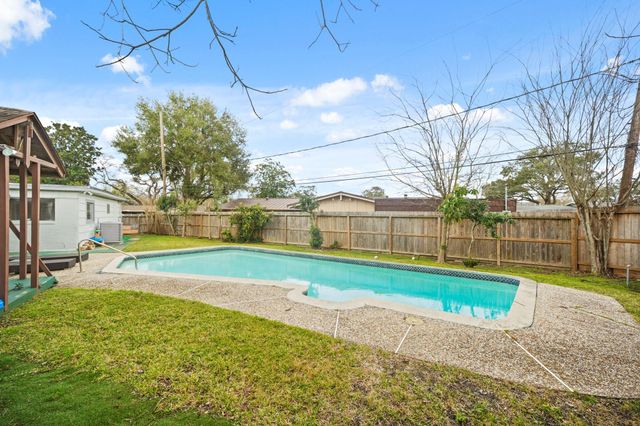 4510 Silverwood Drive, Houston, TX 77035