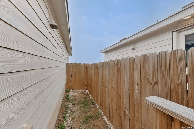 10418 TORROJA WAY, Converse, TX 78109