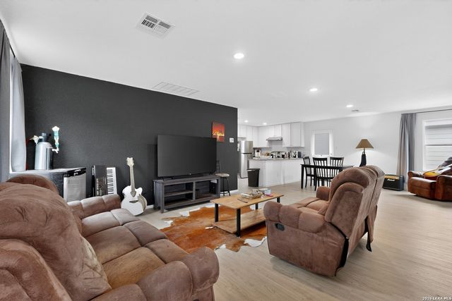 10418 TORROJA WAY, Converse, TX 78109