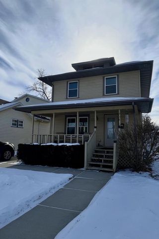 938 Benton Avenue, Janesville, WI 53545