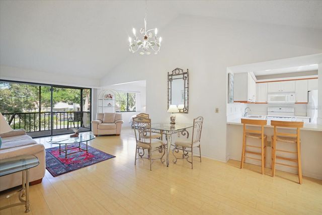 715 BIRD BAY CIRCLE 120, Venice, FL 34285