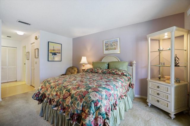 715 BIRD BAY CIRCLE 120, Venice, FL 34285
