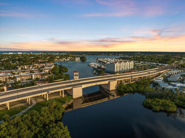 715 BIRD BAY CIRCLE 120, Venice, FL 34285