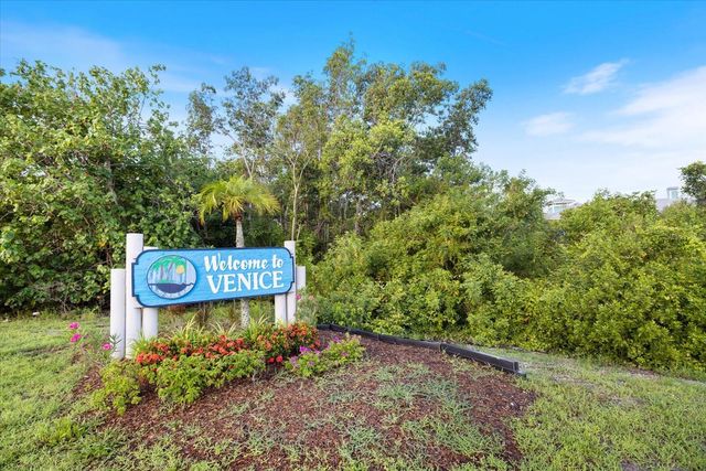 715 BIRD BAY CIRCLE 120, Venice, FL 34285