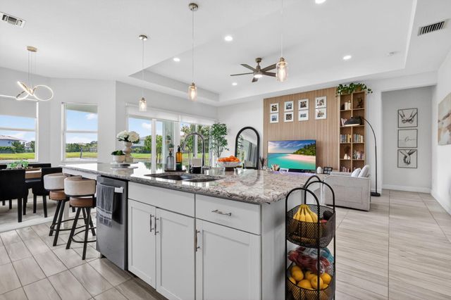 4636 Woodland Way, Westlake, FL 33470