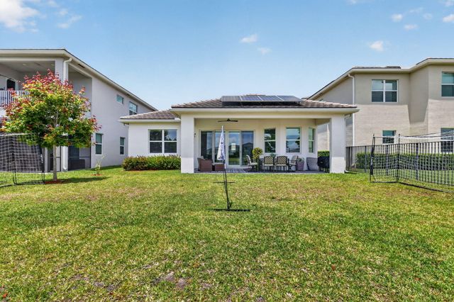 4636 Woodland Way, Westlake, FL 33470