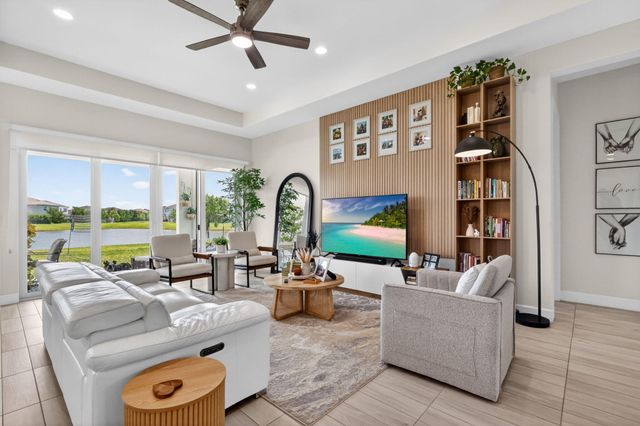 4636 Woodland Way, Westlake, FL 33470