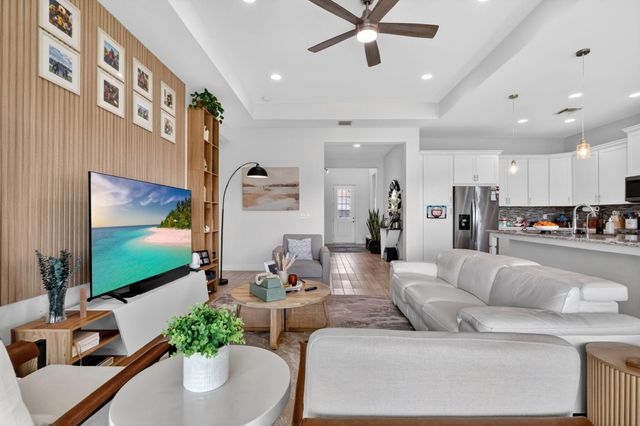 4636 Woodland Way, Westlake, FL 33470