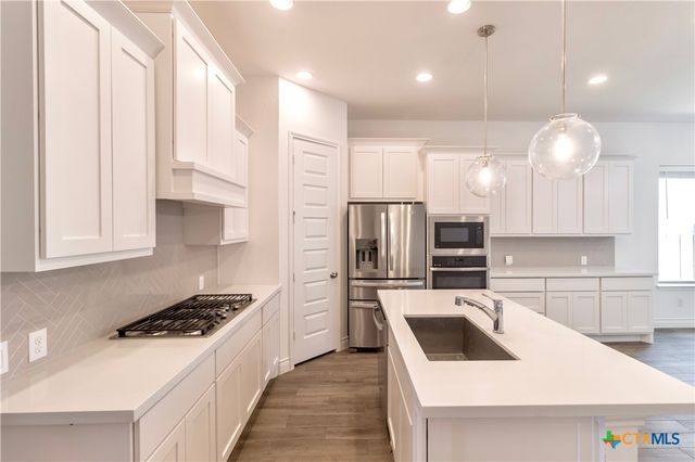 311 Balaton Lake, New Braunfels, TX 78130