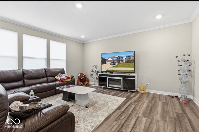 1986 McCormick Drive, Greenwood, IN 46143