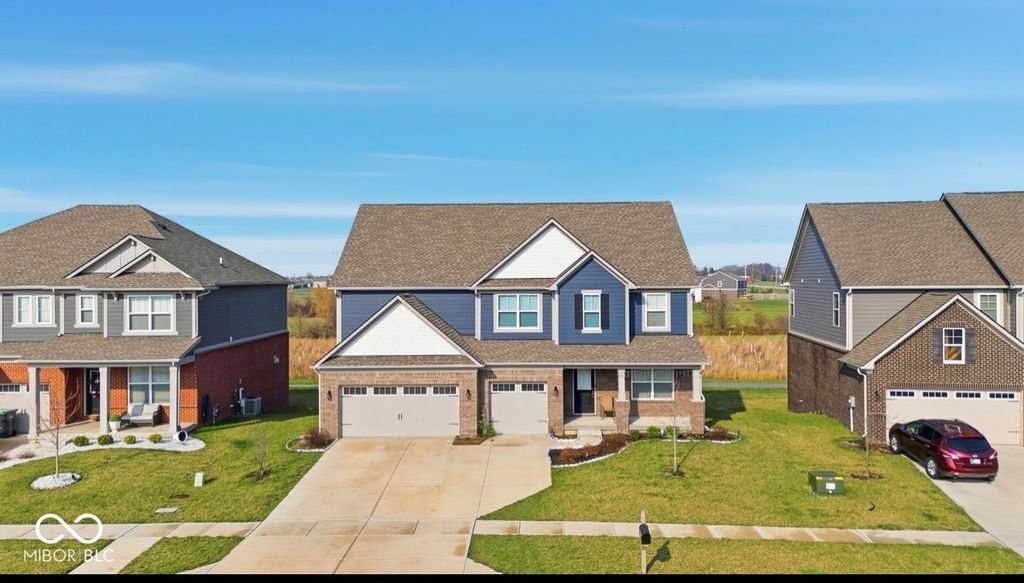 1986 McCormick Drive, Greenwood, IN 46143