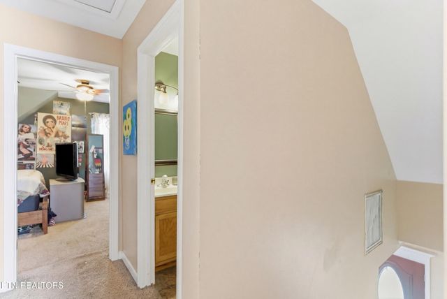 1417 Wilson Rd, Knoxville, TN 37912