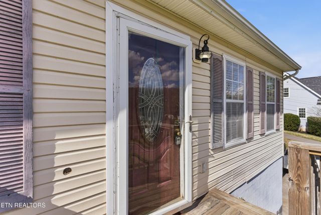 1417 Wilson Rd, Knoxville, TN 37912