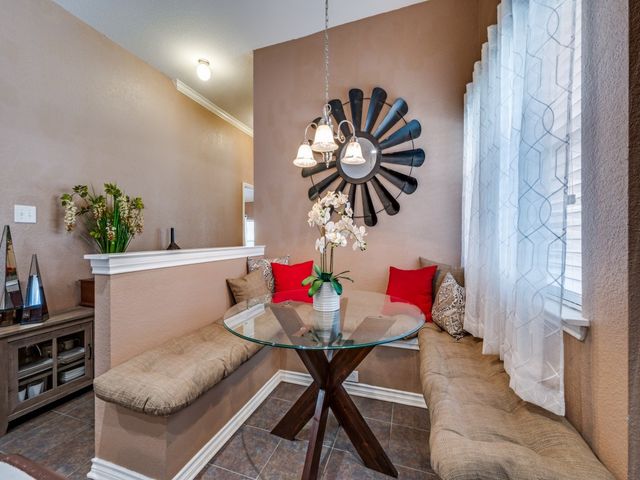 1128 Hayden Lane, Savannah, TX 76227