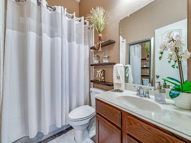 1128 Hayden Lane, Savannah, TX 76227