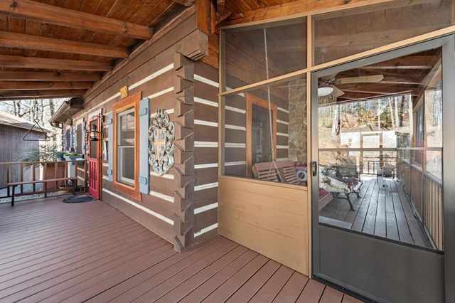 114 Hunterhill Way, Ellijay, GA 30540